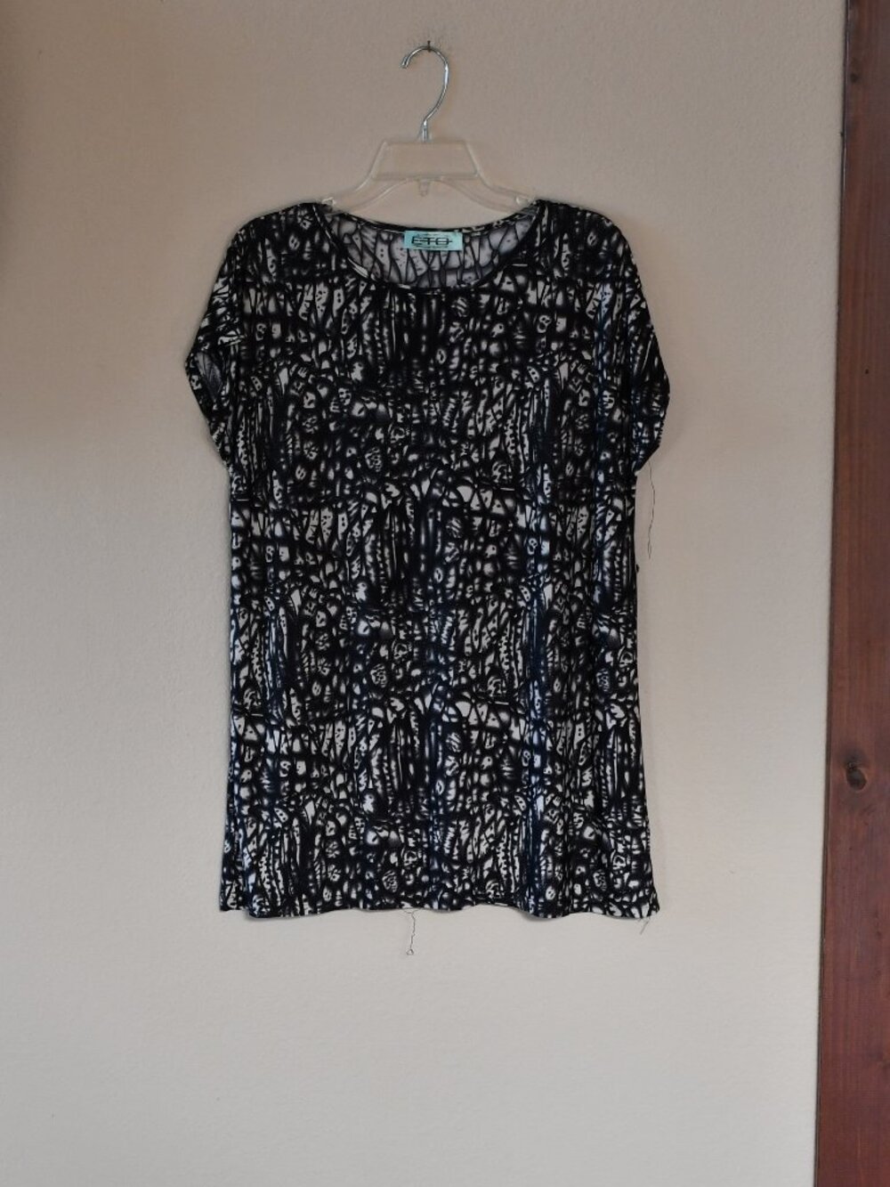 ETO Y2k Abstract Top Women' Large Black Short Sleeve Cottage Artsty